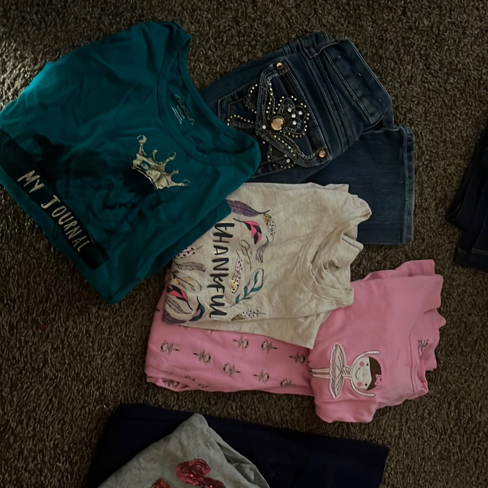7/8 girls bundle . Long slv & pants , jeans , purple swtshrt , ballerina pajam